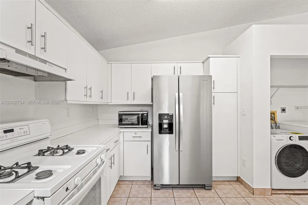 15261 SW 111th St Miami, FL 33196