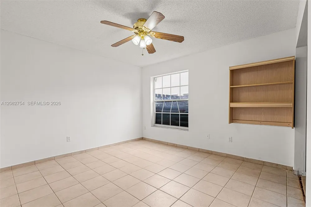 15261 SW 111th St Miami, FL 33196