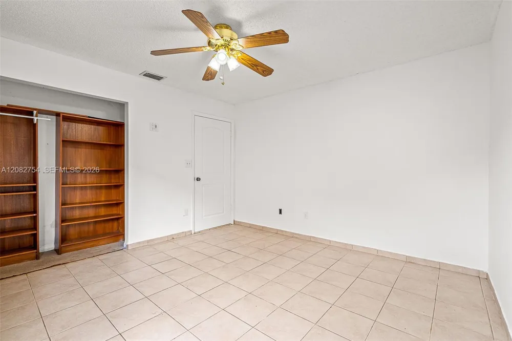 15261 SW 111th St Miami, FL 33196