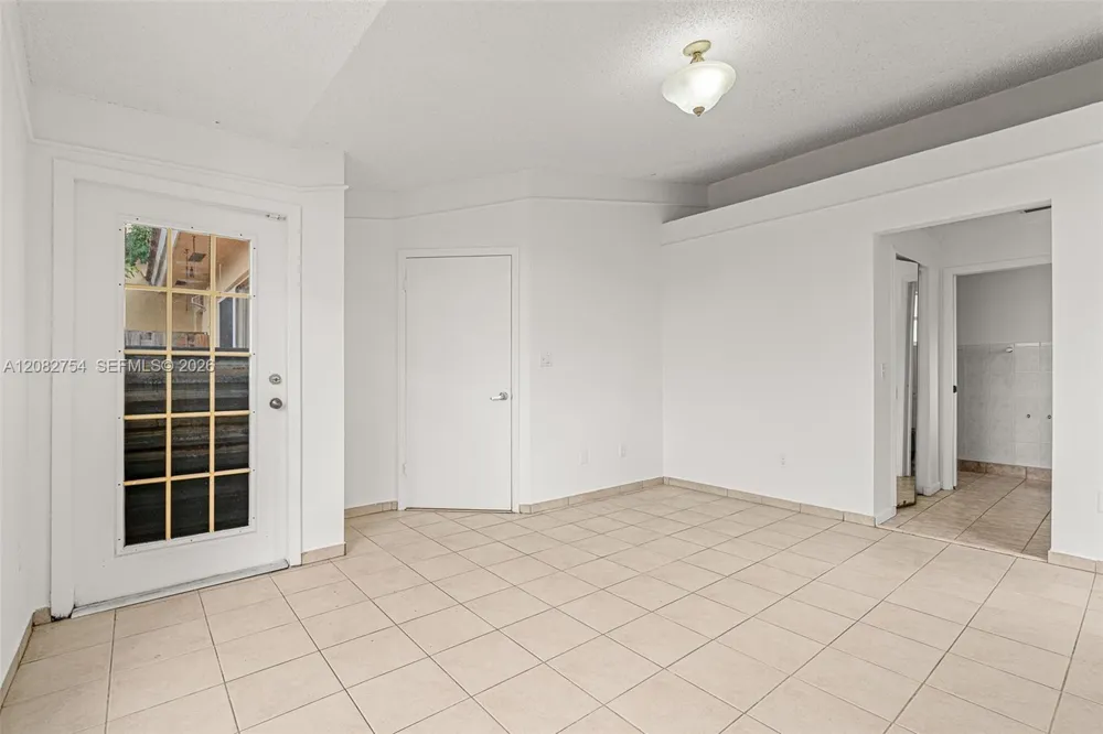 15261 SW 111th St Miami, FL 33196