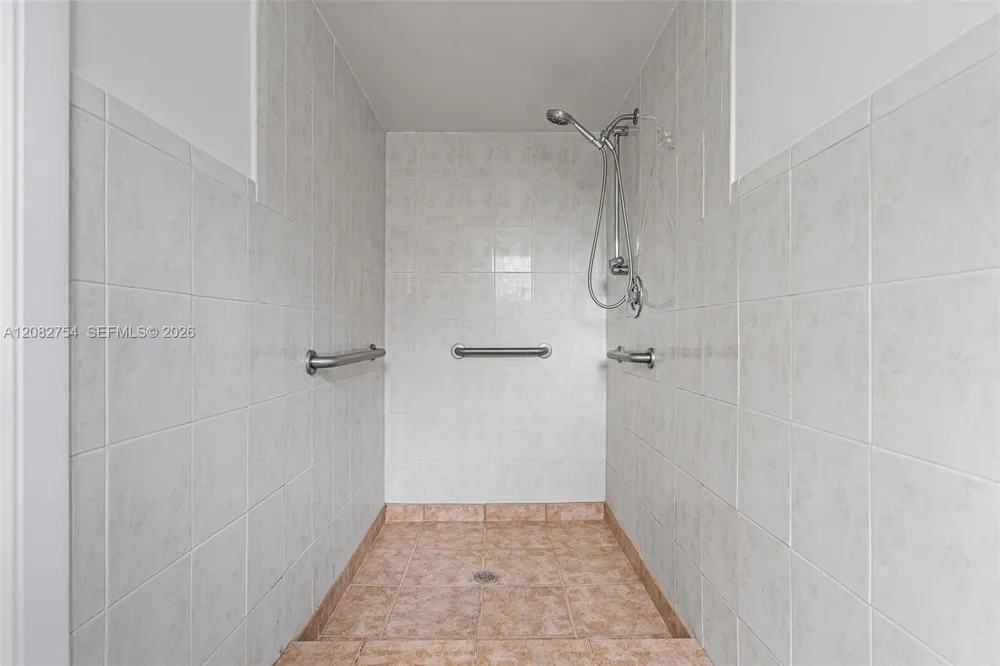 15261 SW 111th St Miami, FL 33196