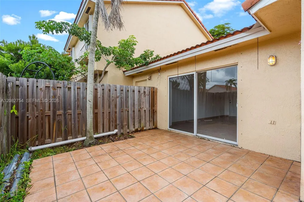 15261 SW 111th St Miami, FL 33196