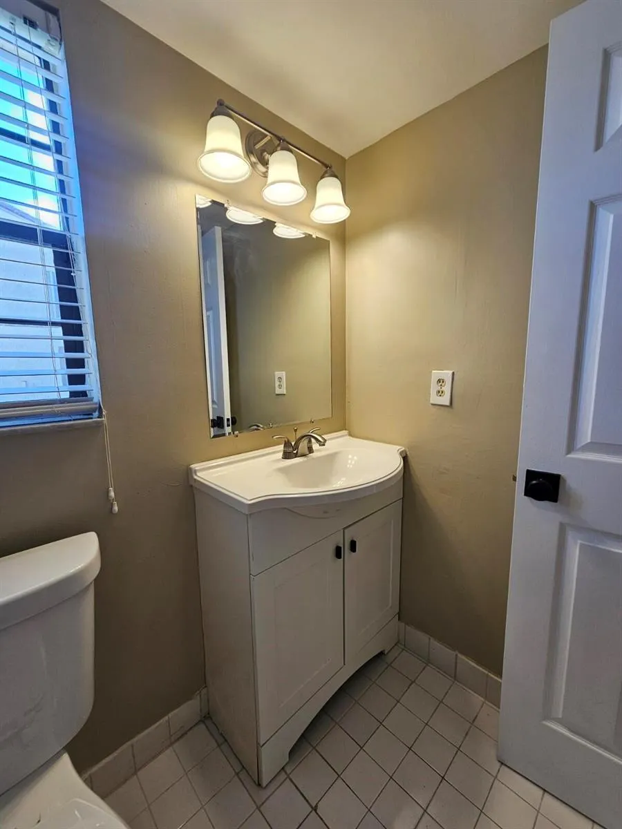 2600 GREENWOOD TERRACE #102 Boca Raton, FL 33431