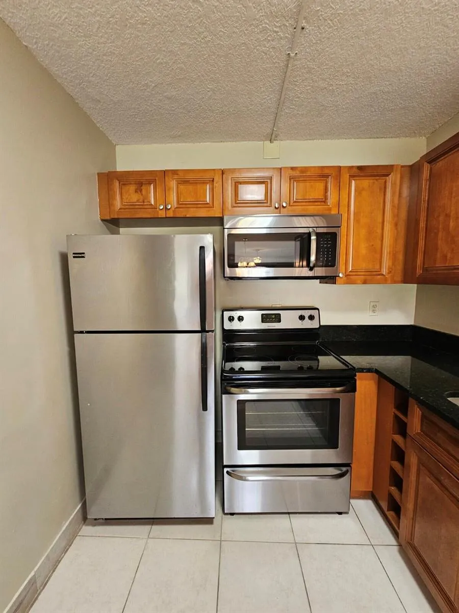 2600 GREENWOOD TERRACE #102 Boca Raton, FL 33431