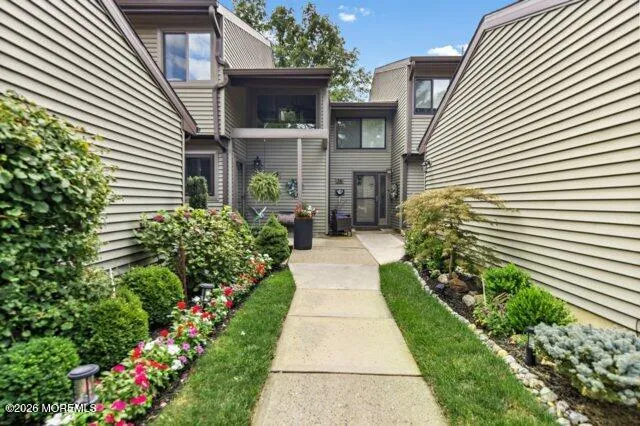 38 Berkshire Court Red Bank, NJ 07701