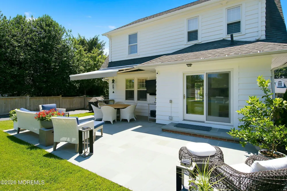 374 Conover Place Red Bank, NJ 07701
