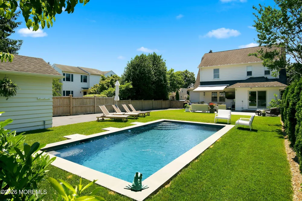 374 Conover Place Red Bank, NJ 07701