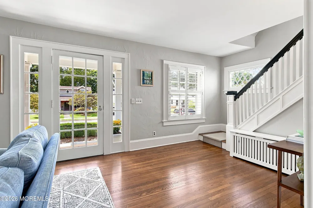 374 Conover Place Red Bank, NJ 07701