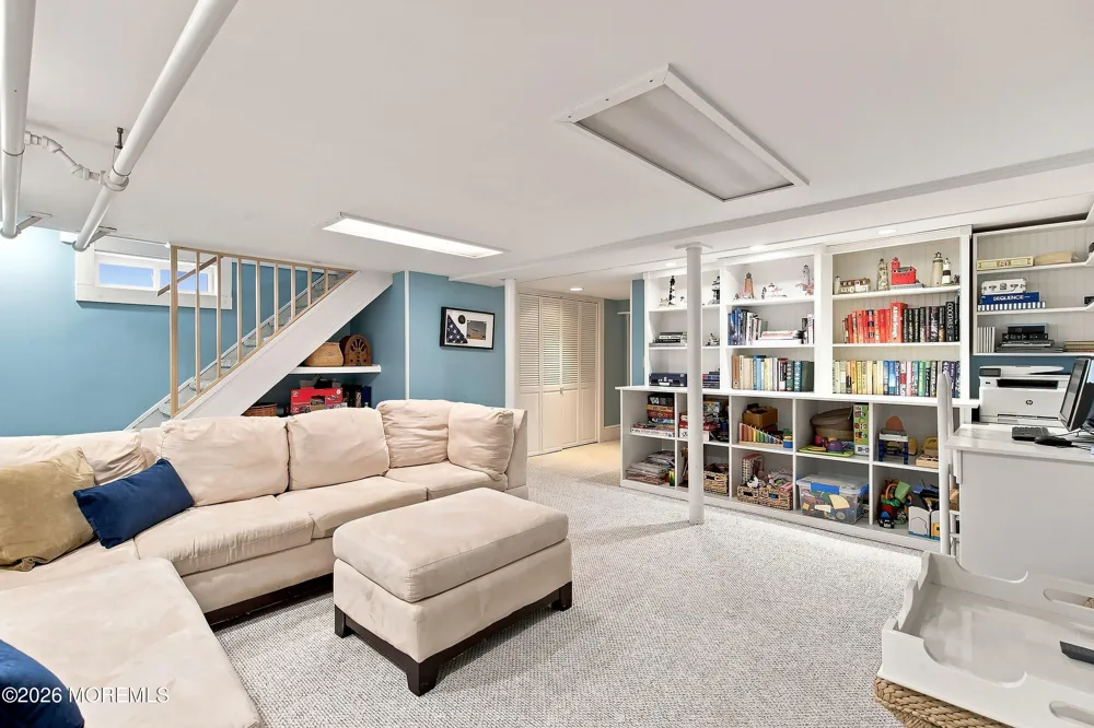 374 Conover Place Red Bank, NJ 07701