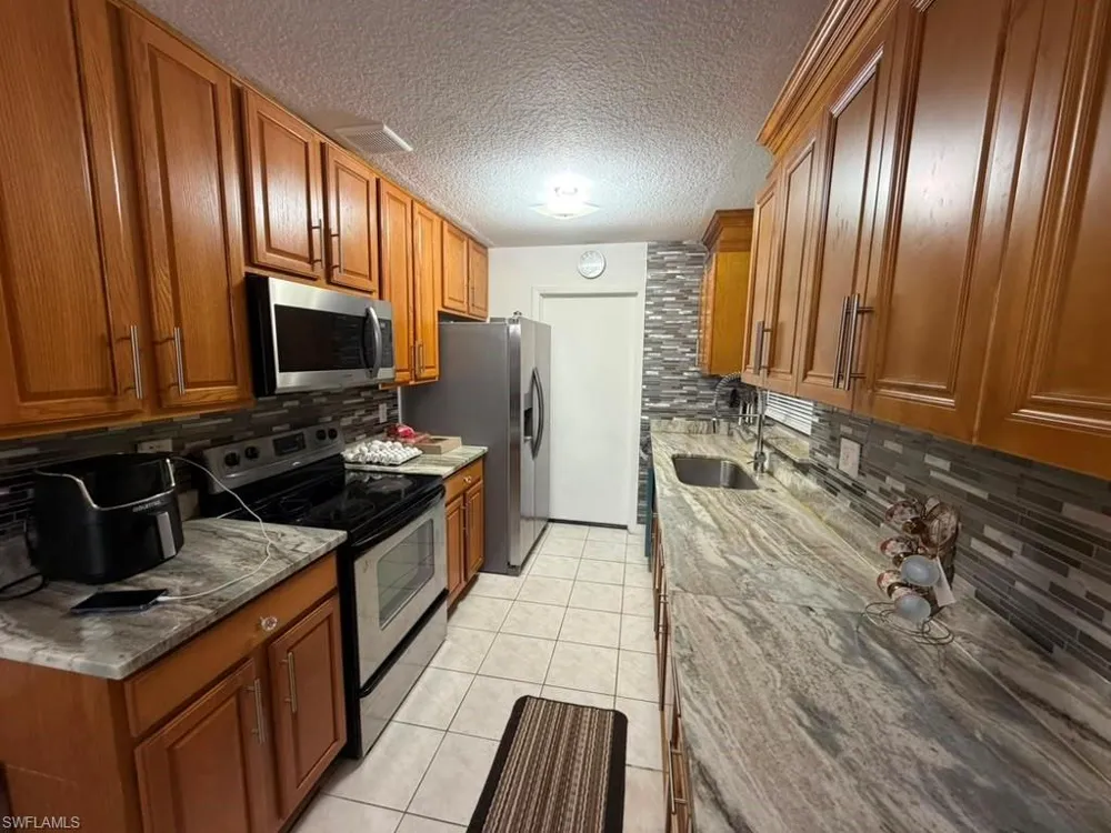 40 NE 10th Avenue Cape Coral, FL 33909