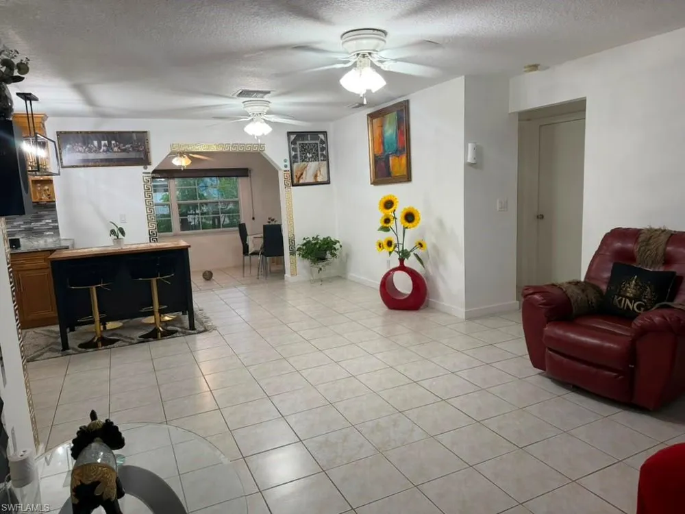 40 NE 10th Avenue Cape Coral, FL 33909