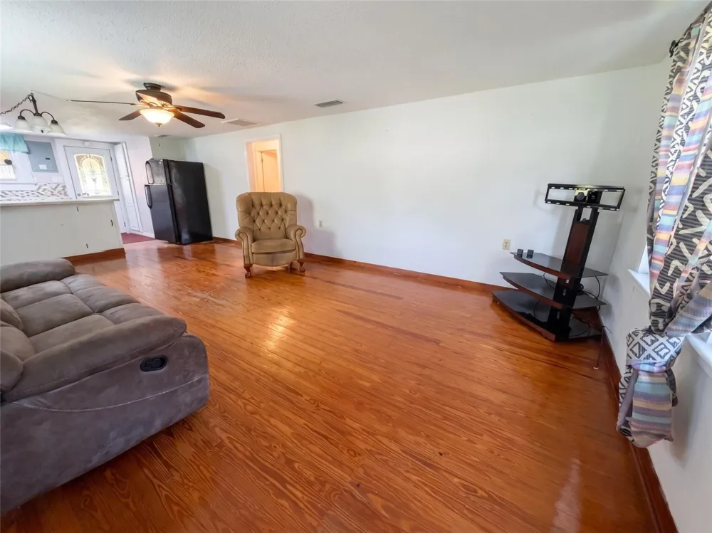 129 S SPARROW POINT Inverness, FL 34450