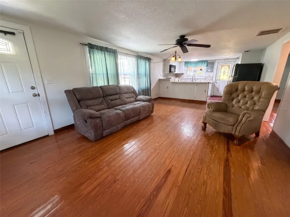 129 S SPARROW POINT Inverness, FL 34450