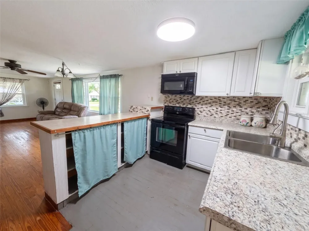 129 S SPARROW POINT Inverness, FL 34450
