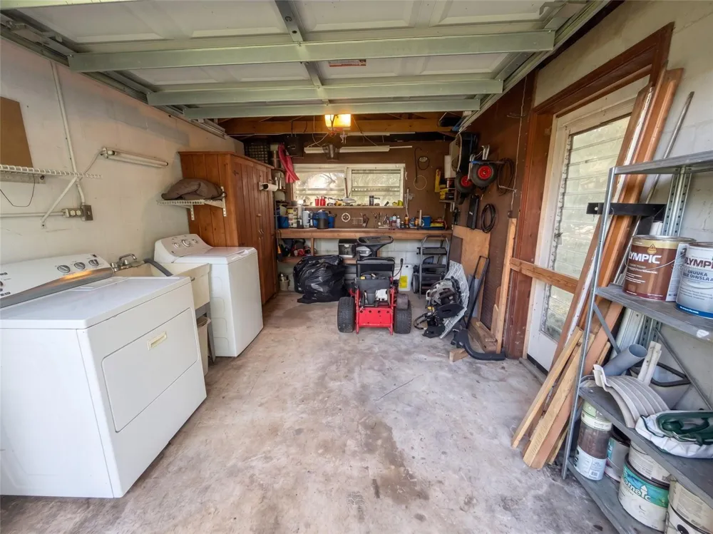 129 S SPARROW POINT Inverness, FL 34450