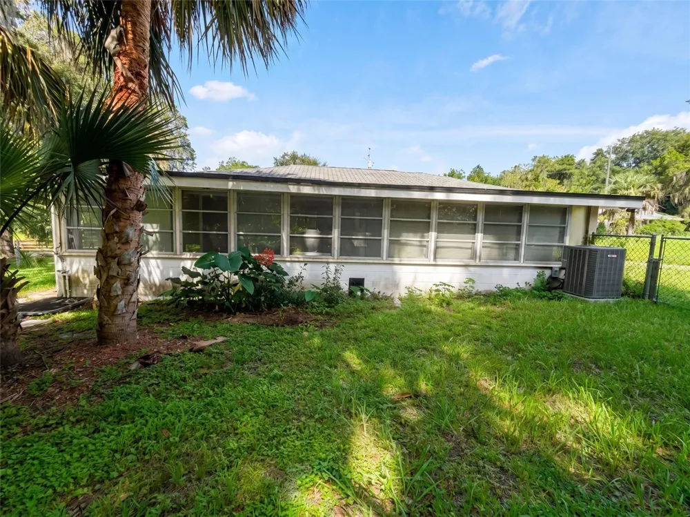 129 S SPARROW POINT Inverness, FL 34450