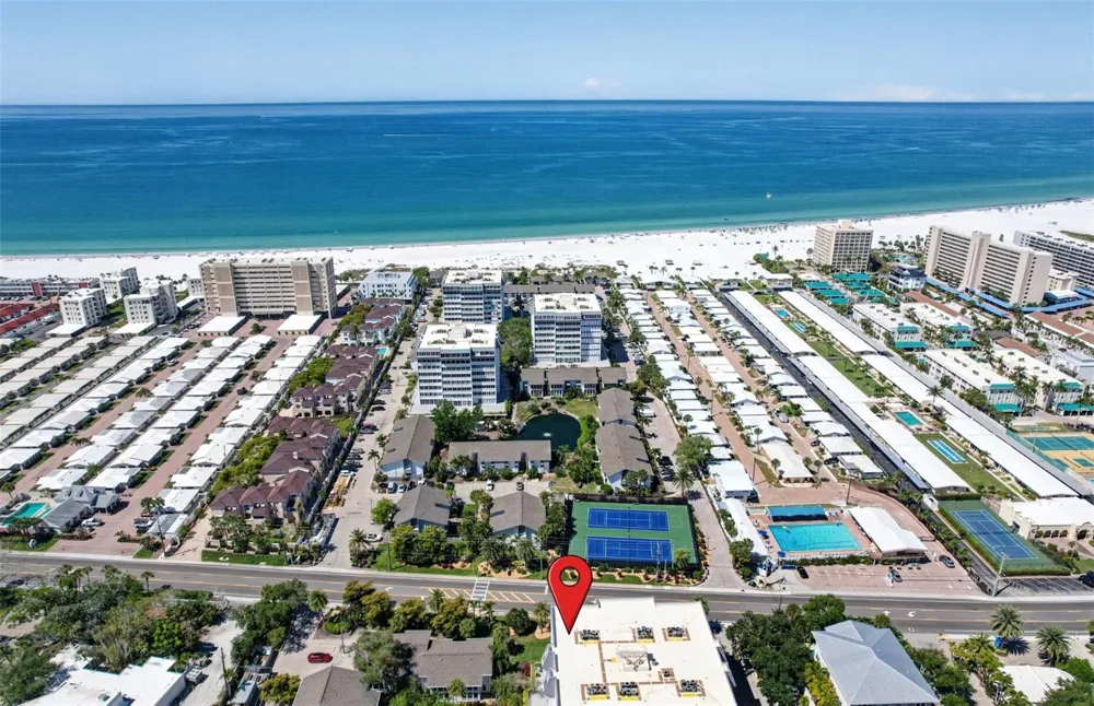 1200 E PEPPERTREE LANE #505 Sarasota, FL 34242