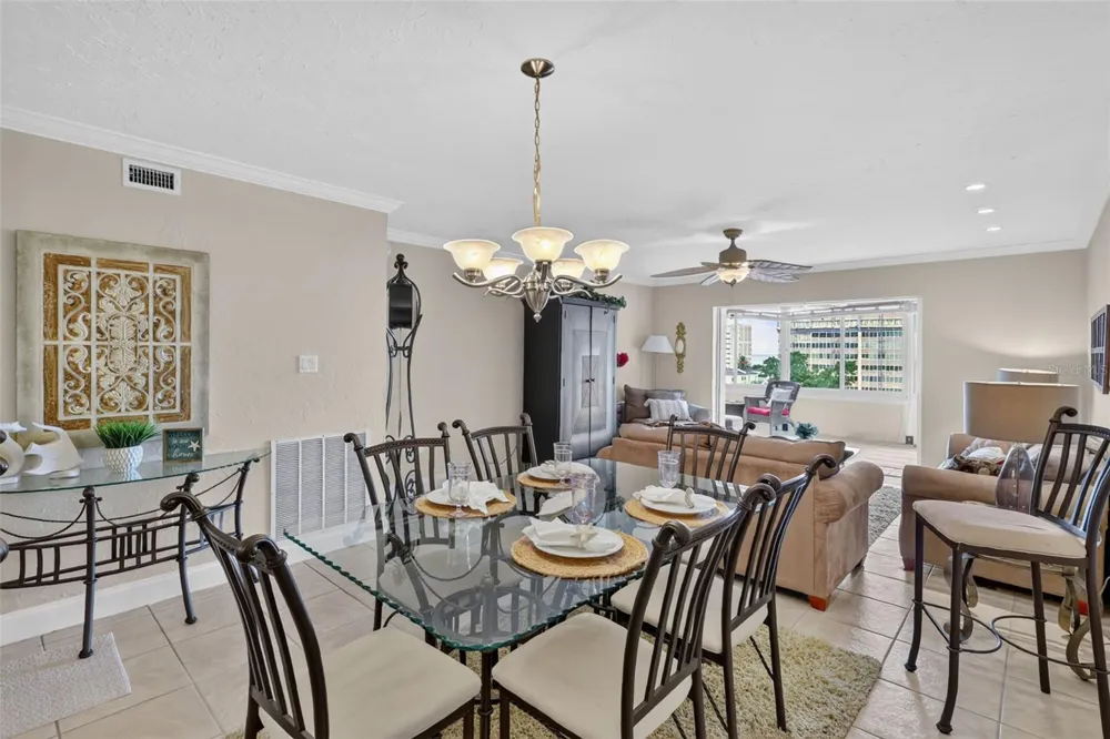 1200 E PEPPERTREE LANE #505 Sarasota, FL 34242