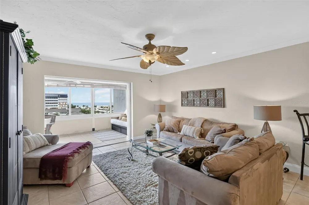 1200 E PEPPERTREE LANE #505 Sarasota, FL 34242
