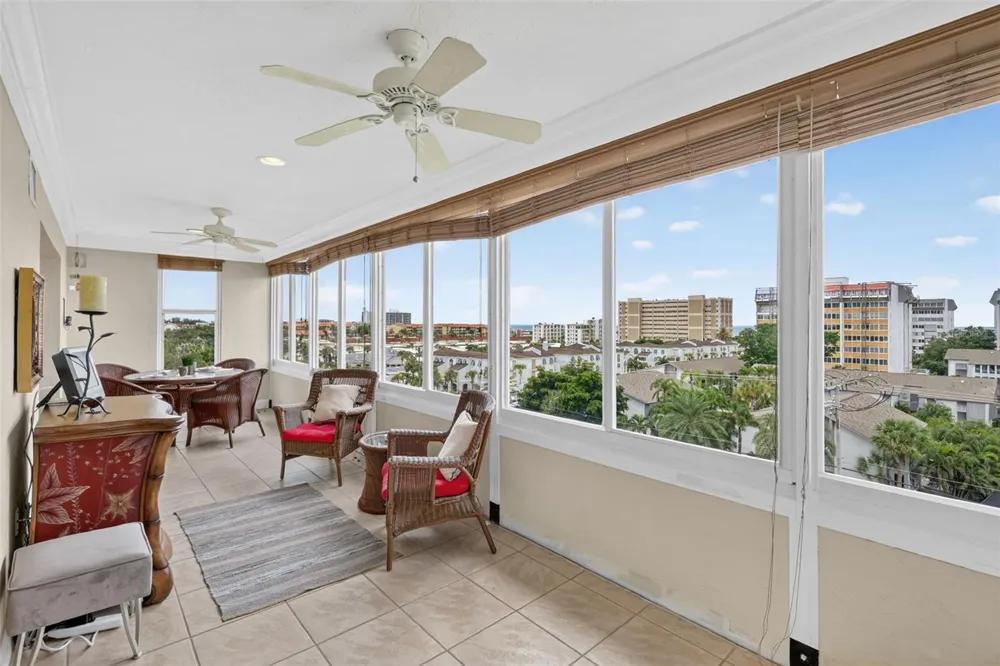 1200 E PEPPERTREE LANE #505 Sarasota, FL 34242