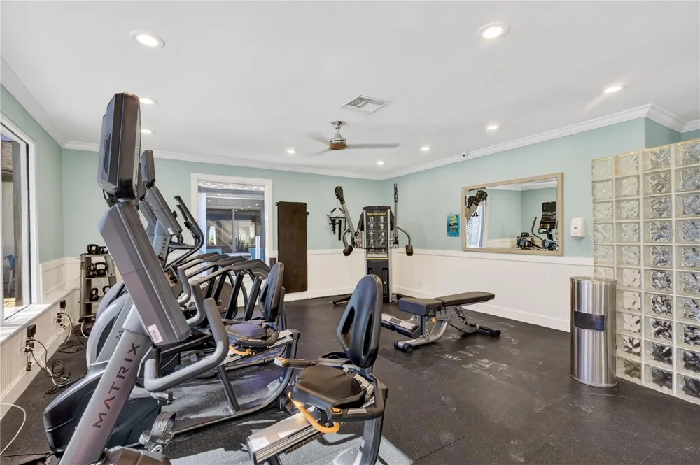 1200 E PEPPERTREE LANE #505 Sarasota, FL 34242