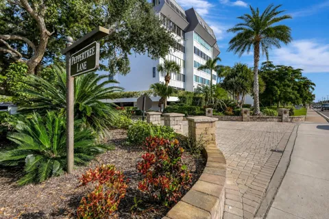 1200 E PEPPERTREE LANE #505