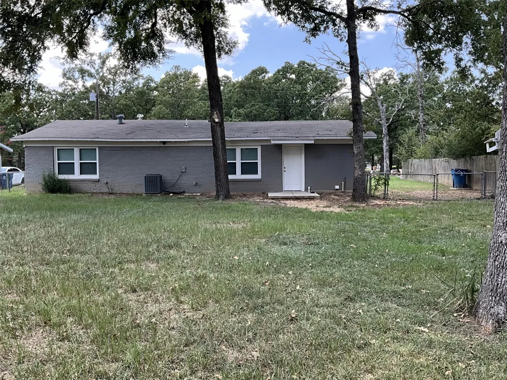 608 Cedar Street Malakoff, TX 75148