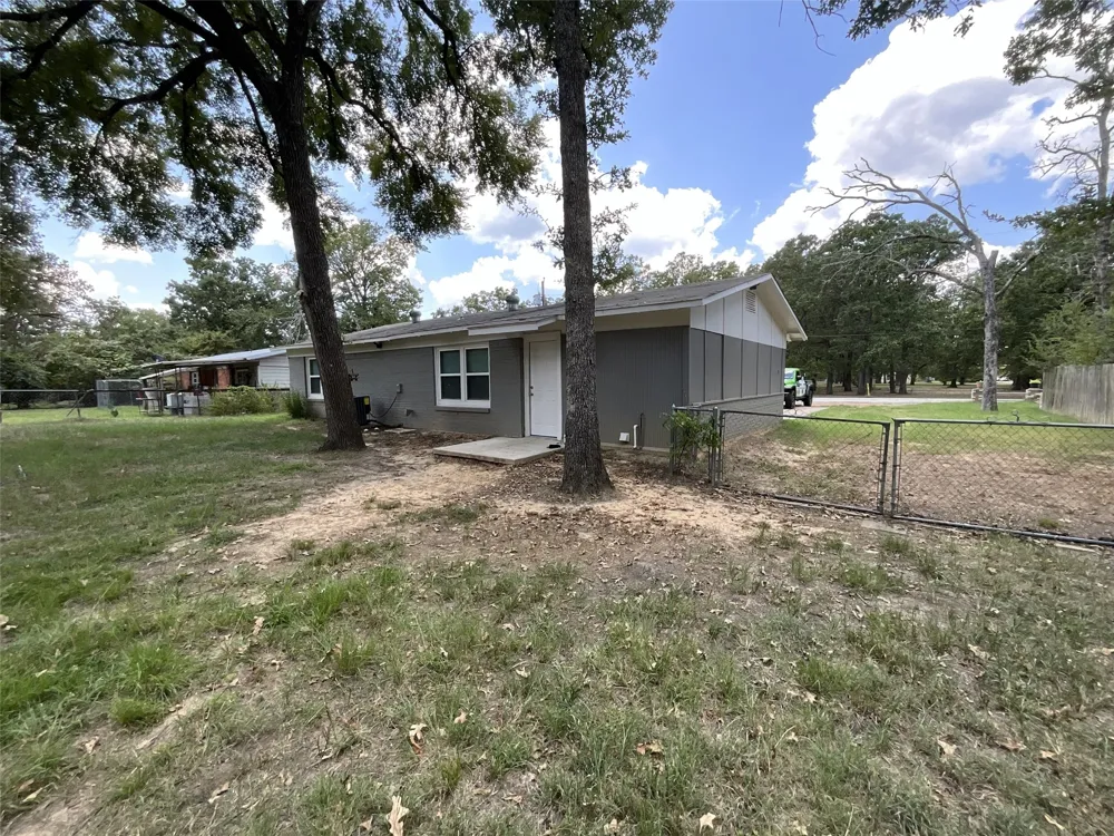 608 Cedar Street Malakoff, TX 75148