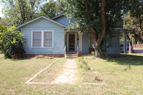 323 Houston Street