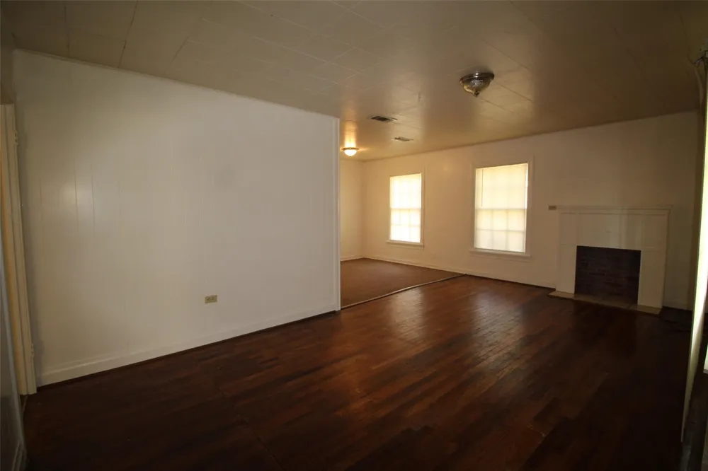 323 Houston Street Grand Saline, TX 75140