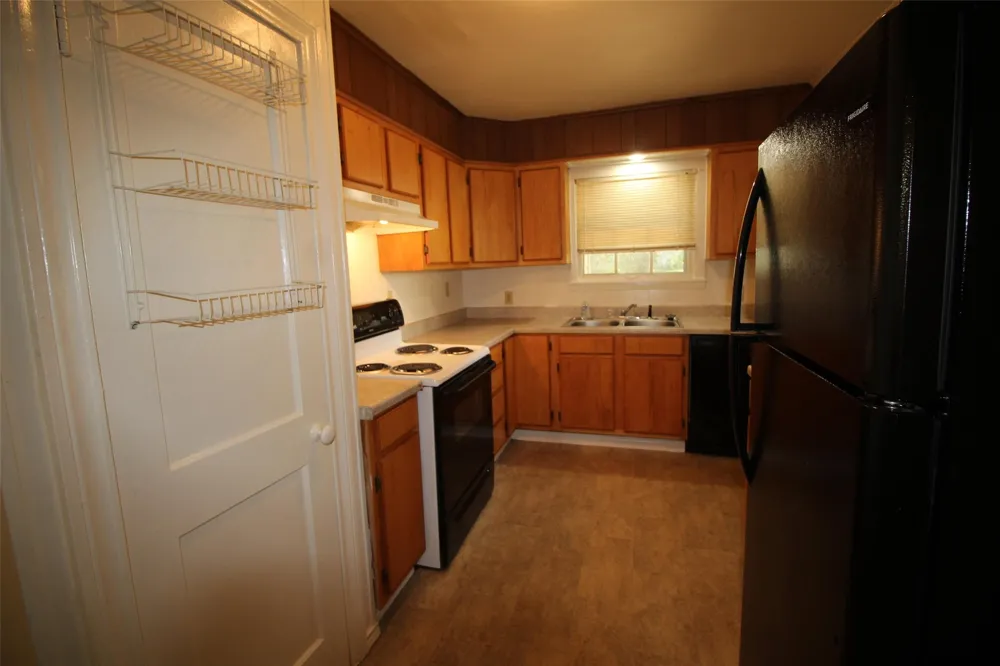 323 Houston Street Grand Saline, TX 75140