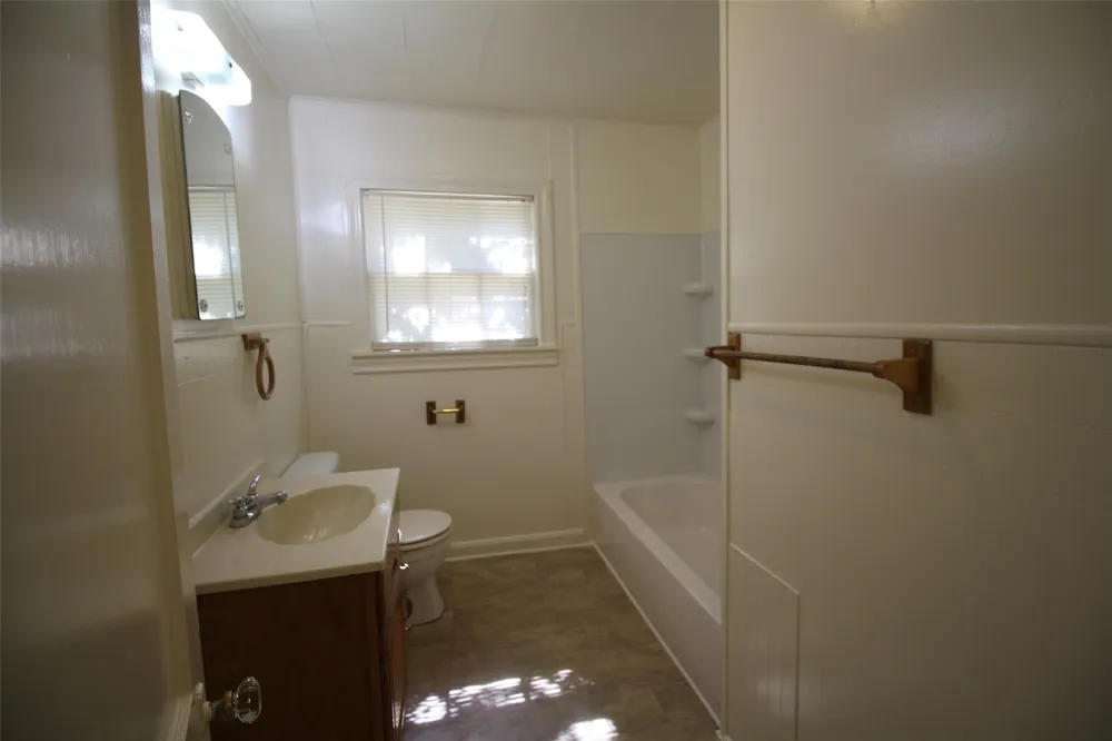 323 Houston Street Grand Saline, TX 75140