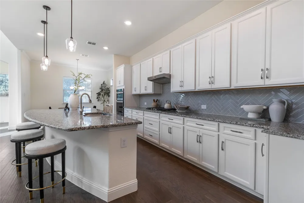 12778 Friar Street Farmers Branch, TX 75234