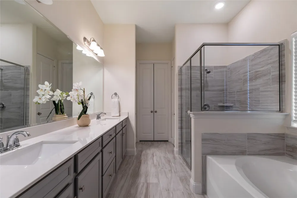 12778 Friar Street Farmers Branch, TX 75234