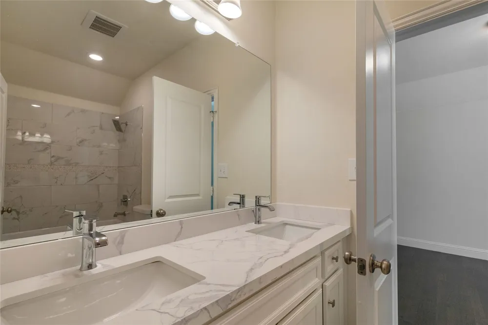 12778 Friar Street Farmers Branch, TX 75234
