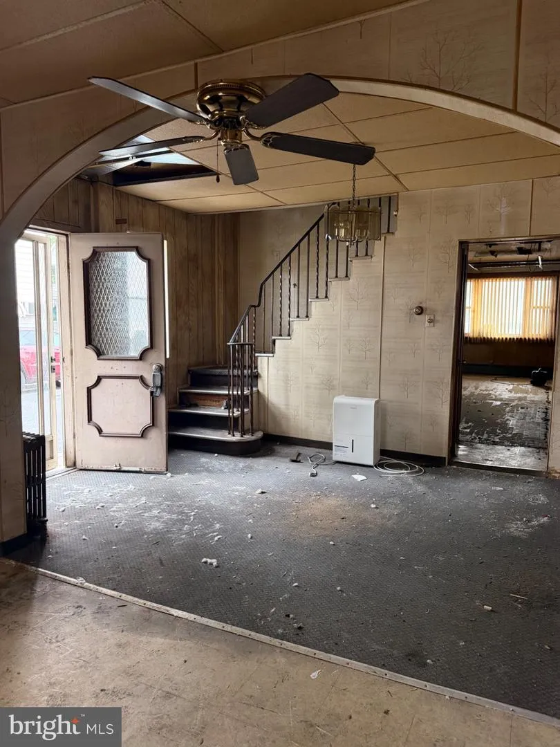 20 FRONT STREET Minersville, PA 17954
