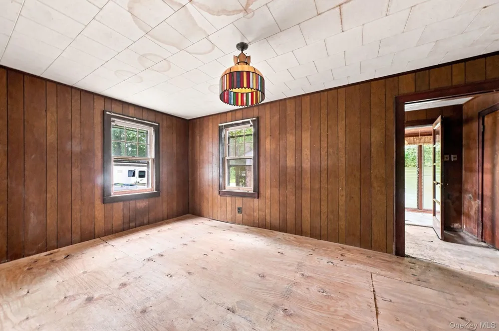 395 Route 17K Bloomingburg, NY 12721