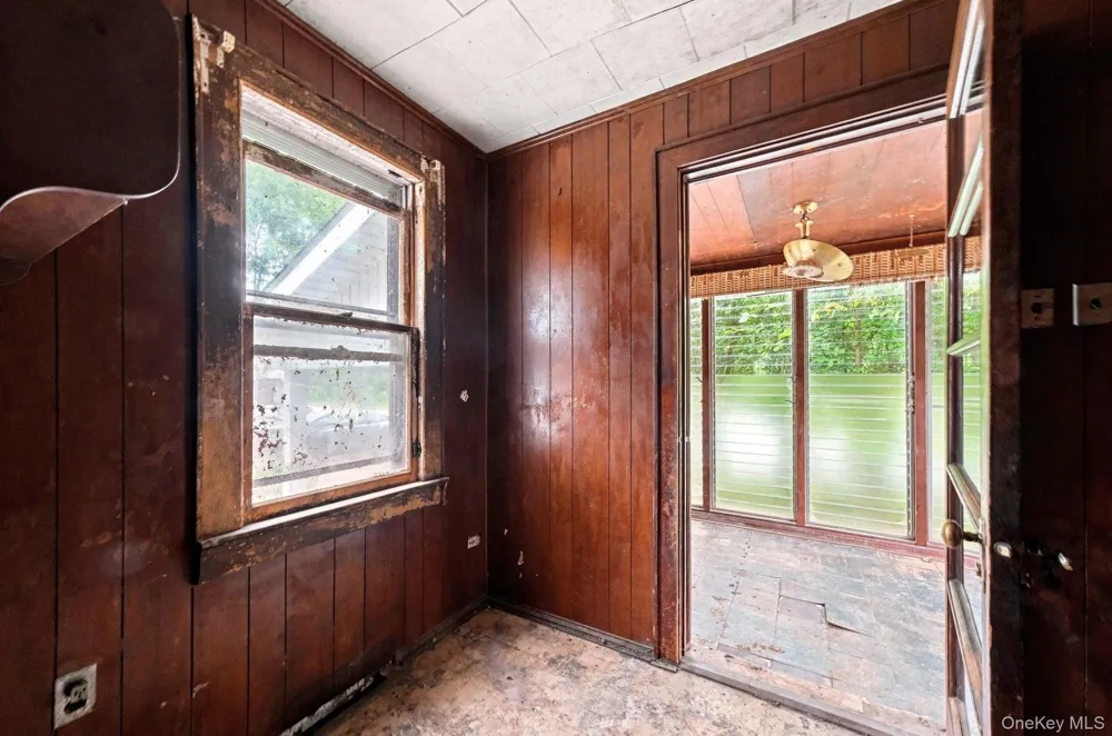 395 Route 17K Bloomingburg, NY 12721