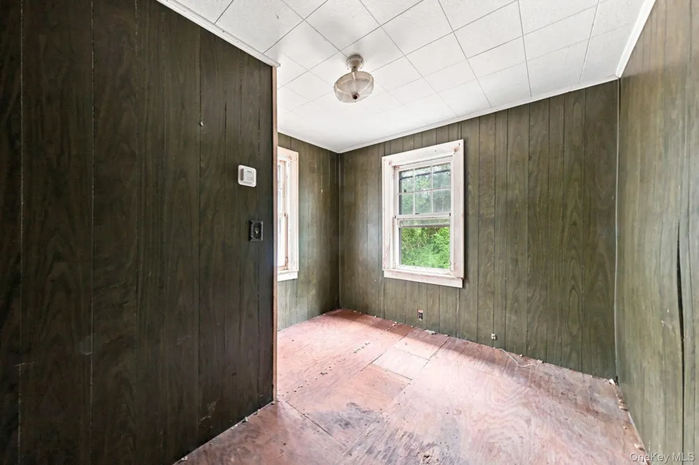 395 Route 17K Bloomingburg, NY 12721