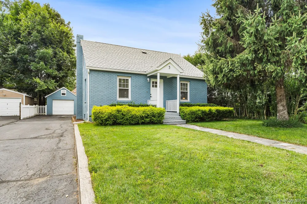 5 W Maple Avenue Suffern, NY 10901