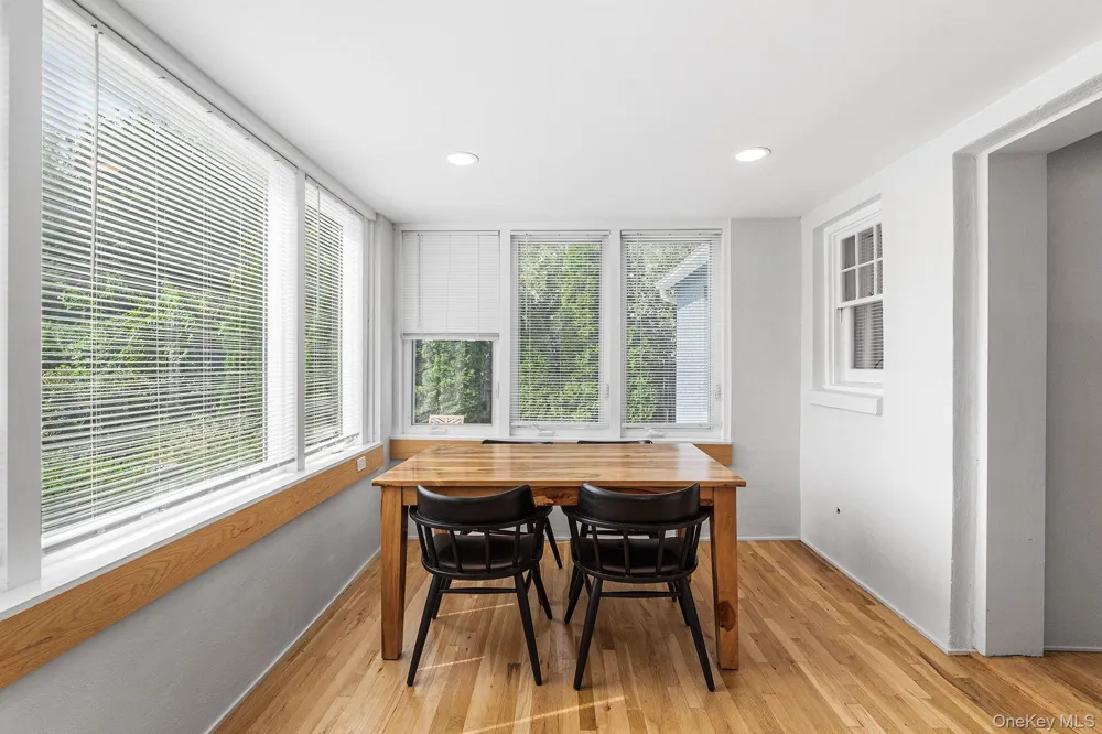5 W Maple Avenue Suffern, NY 10901