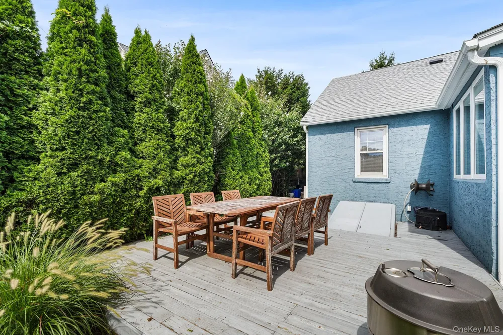 5 W Maple Avenue Suffern, NY 10901