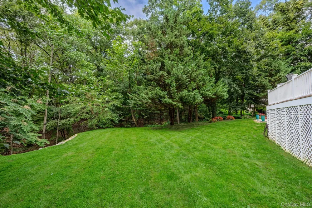 5 Buena Vista Road Port Jefferson, NY 11777