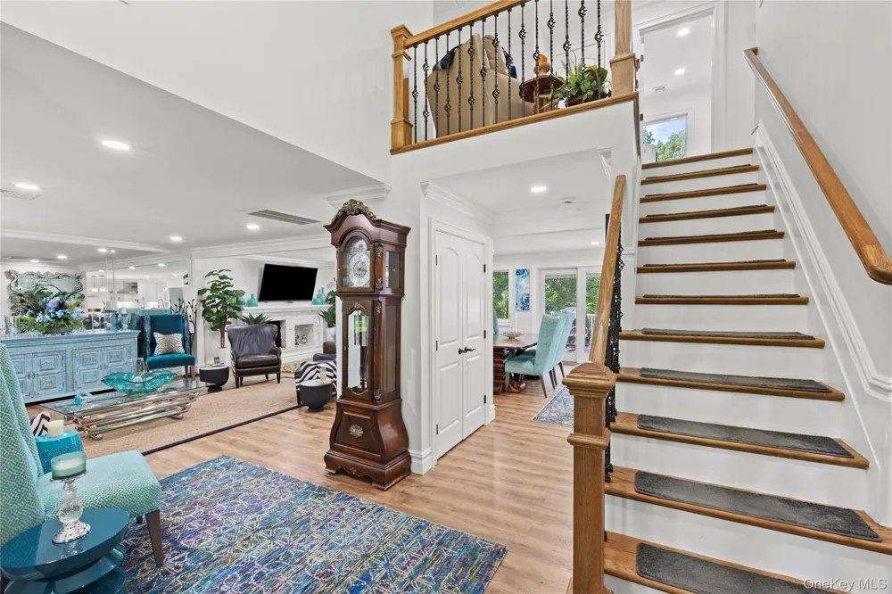 5 Buena Vista Road Port Jefferson, NY 11777