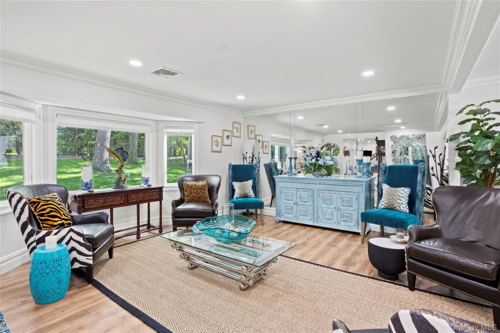 5 Buena Vista Road Port Jefferson, NY 11777