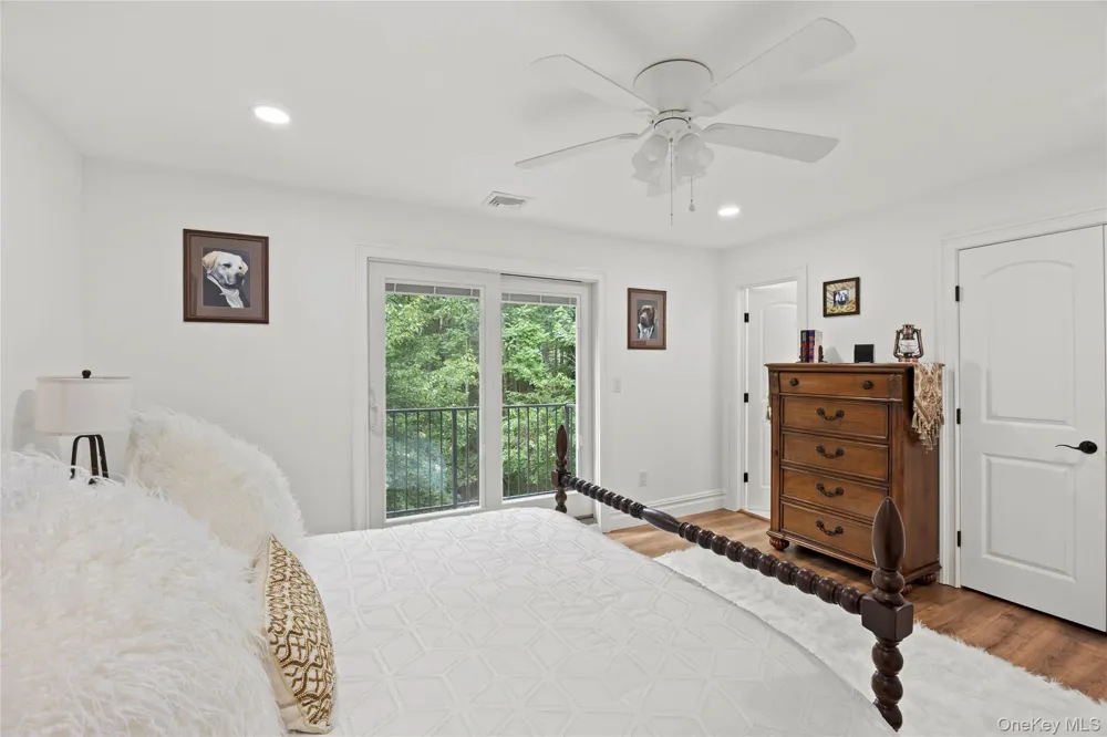 5 Buena Vista Road Port Jefferson, NY 11777