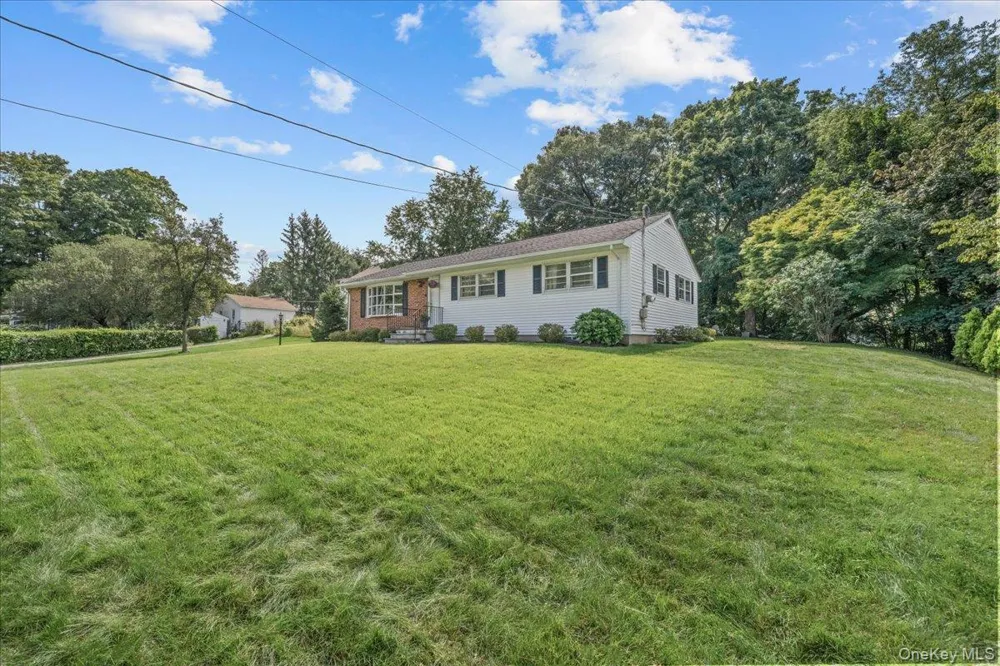 15 Robinson Avenue Bedford Hills, NY 10507