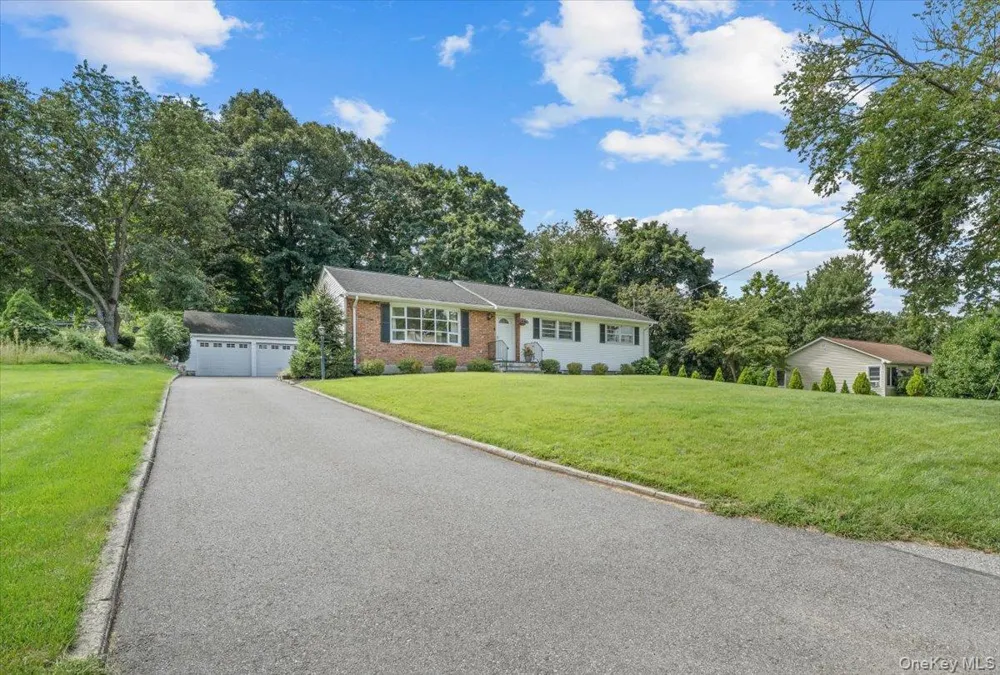 15 Robinson Avenue Bedford Hills, NY 10507