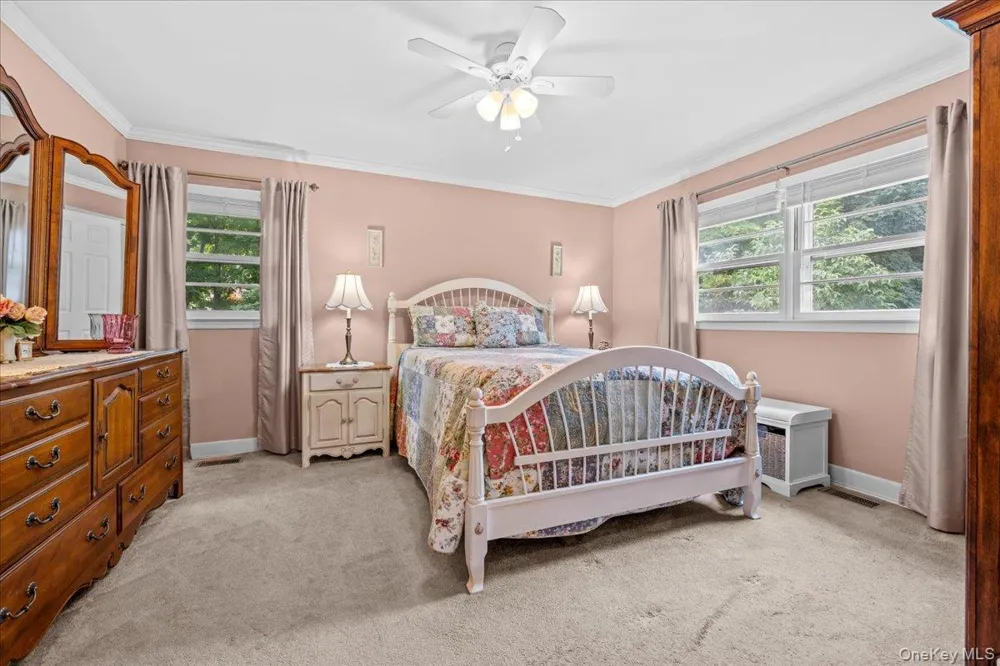 15 Robinson Avenue Bedford Hills, NY 10507
