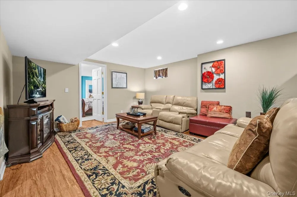 15 Robinson Avenue Bedford Hills, NY 10507